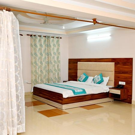 Hotel Prasanna Inn Rishīkesh Екстериор снимка
