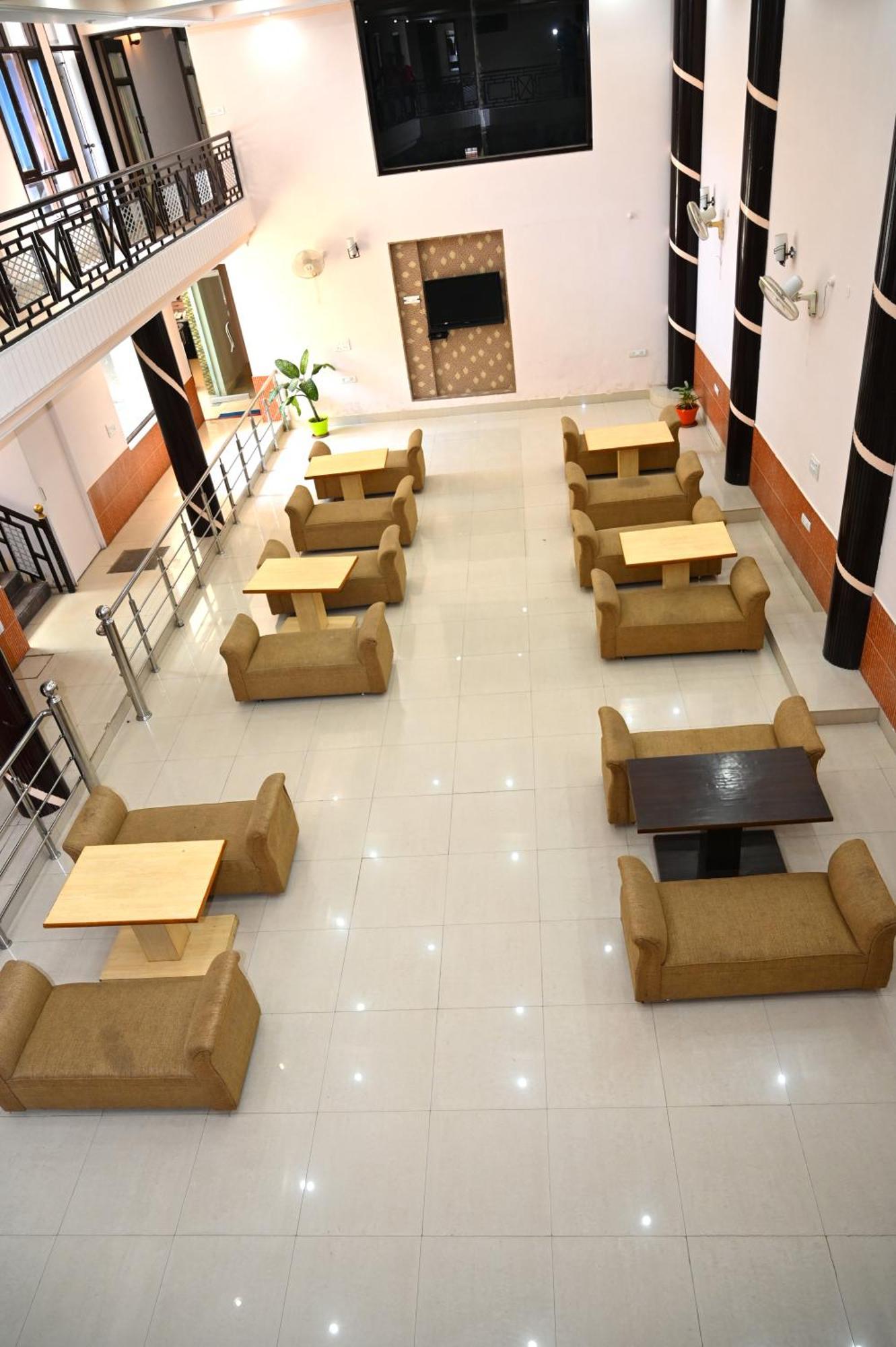 Hotel Prasanna Inn Rishīkesh Екстериор снимка