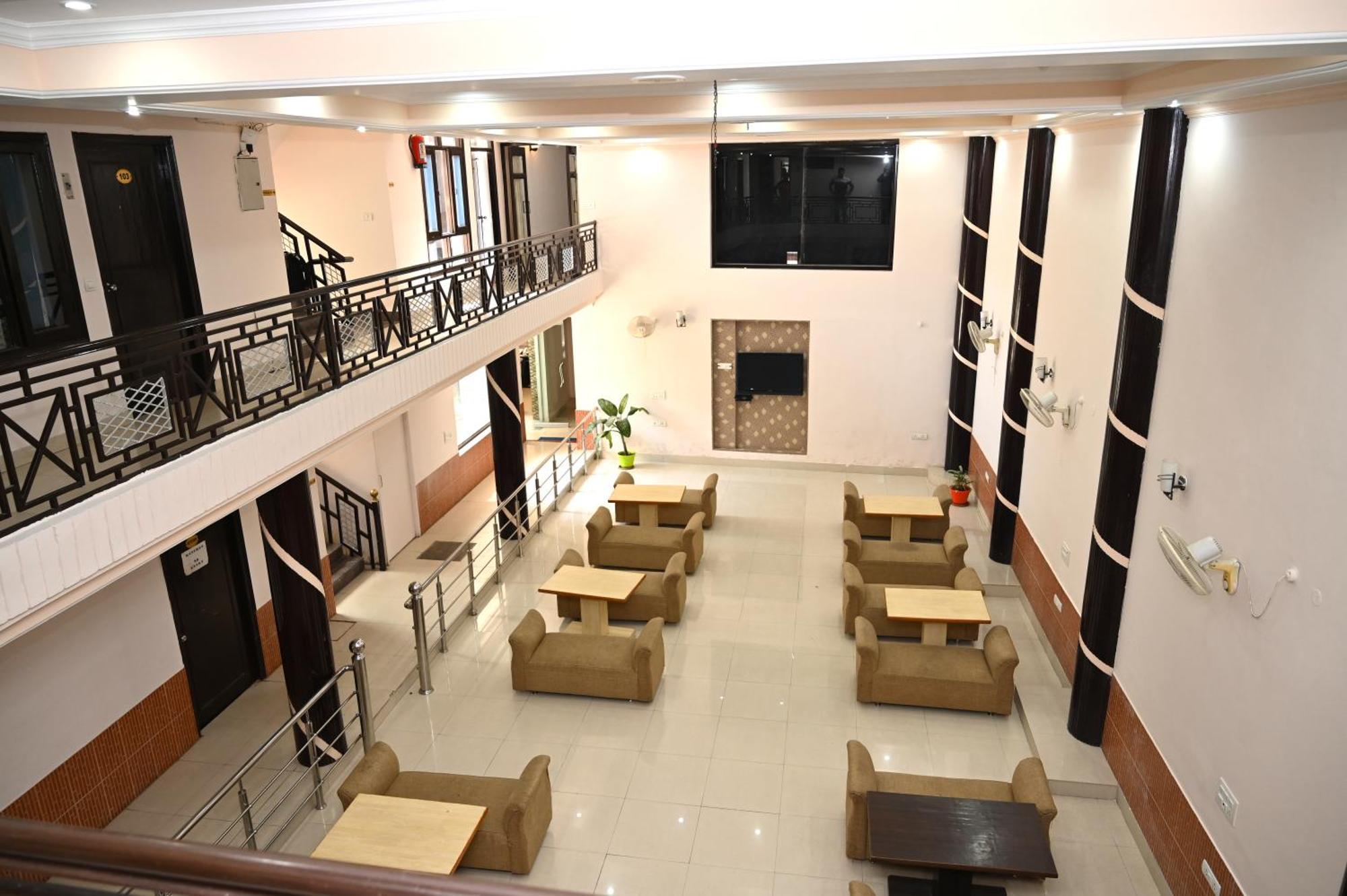 Hotel Prasanna Inn Rishīkesh Екстериор снимка